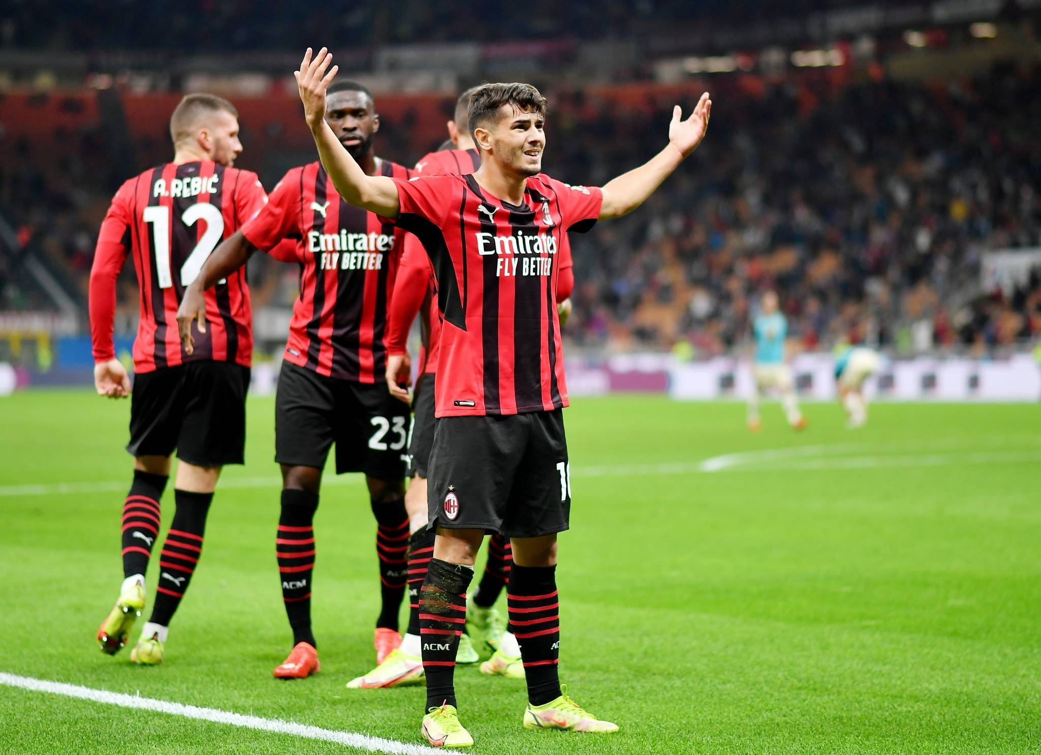 开元棋牌官网-国际足球赛事精彩纷呈，引爆体育热潮的简单介绍