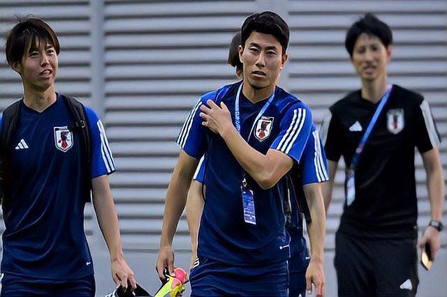 开元棋牌网址-日本球员在国外比赛中表现出色，备受瞩目(日本球员在国外比赛中表现出色,备受瞩目的是)